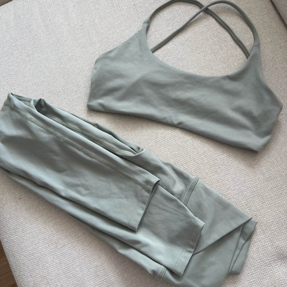 CSB BRA TOP + SCRUNCH BUM LEGGING SET SERENITY in green grey 🍈